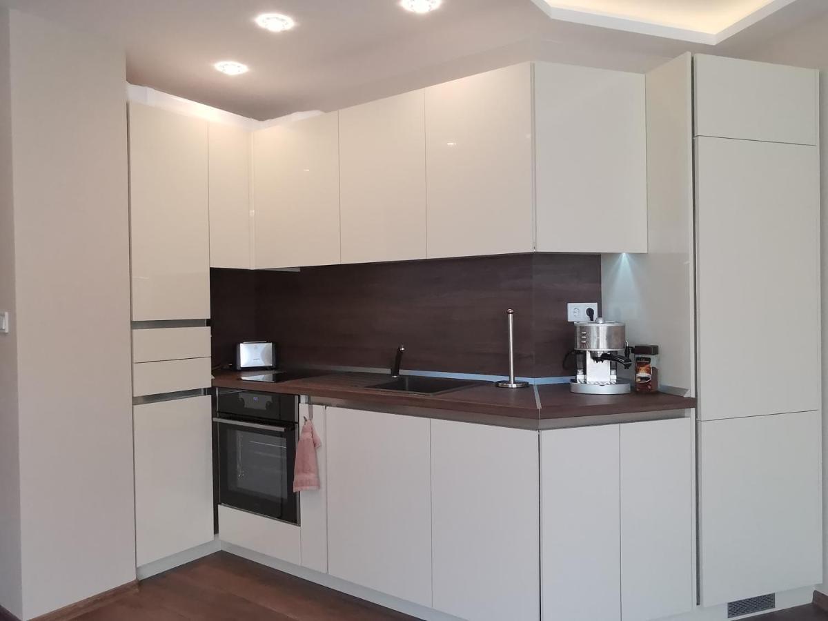 City Center Lux Apartment Varna Exteriör bild