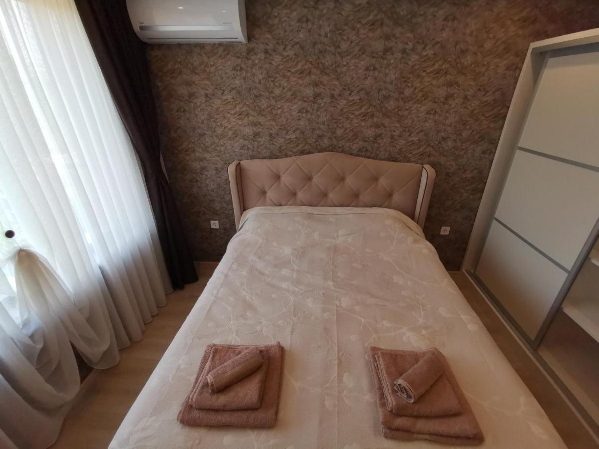 City Center Lux Apartment Varna Exteriör bild